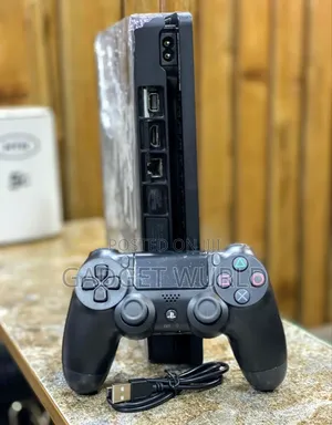 Uk Used Clean Ps4 Slim With Fc26 and 10 Other Games
