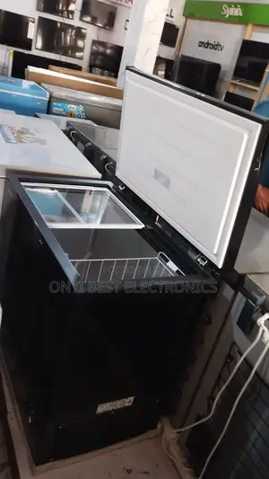 Hisense Chest Freezer Fc 250sh - 189lts Glass Door Black
