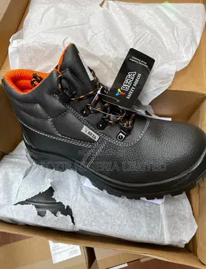 Beta Safety Shoe