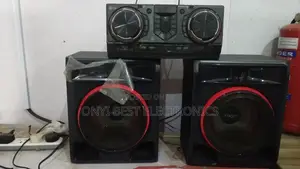 Lg 950 Watts Xboom Multi Bluetooth Karaoke System Cl65