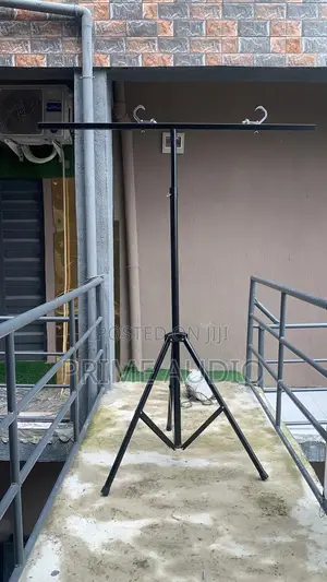 Light Whining Stand