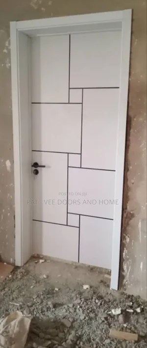 White Wooden Door 3ft by 7.