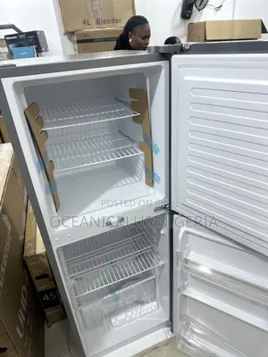 Skyrun Chilldesign 195 L Refrigerator (Model BCD-195hs).