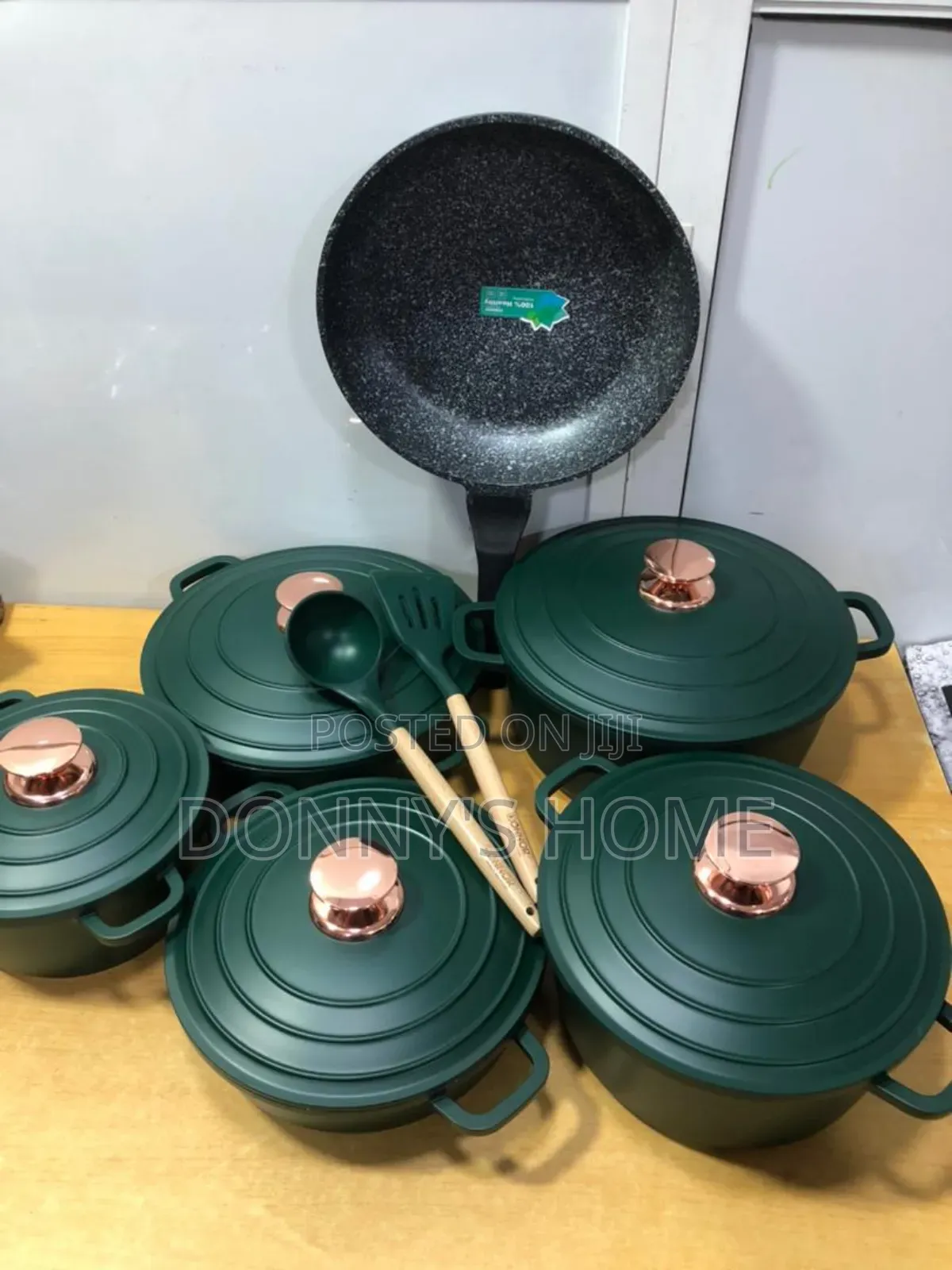 Donor Pot Cast Iron Cookware/Pots