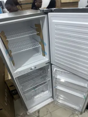 Skyrun Chilliq Duo 195 L Refrigerator (Model BCD-195hs).