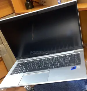 New Laptop HP EliteBook 840 G8 16GB Intel Core I7 SSD 512GB