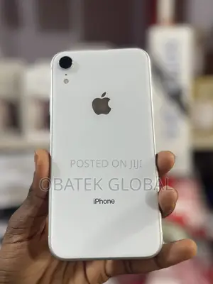 Apple iPhone XR 64 GB White