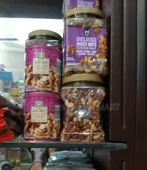 Member's Mark Deluxe Mixed Nuts With Sea Salt 946g