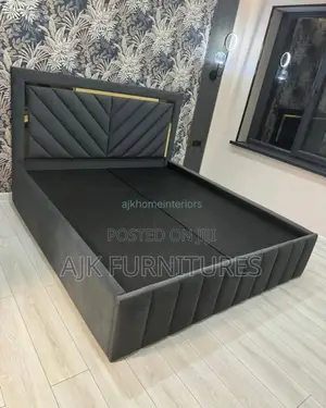Well Padded 6by6ft Bedframe