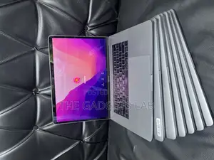 Laptop Apple MacBook Pro 2017 16GB Intel Core I7 SSD 512GB