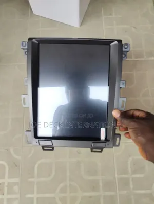 Ford Explorer Tesla Screen 2013
