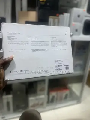 New Microsoft Surface Pro 11th Edition, a Copilot+ PC 32GB SSD 1T