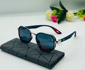 Glasses Ray Ban - Premium Sunglasses in Ibadan
