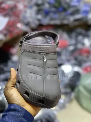 Unisex Crocs (Brown) 