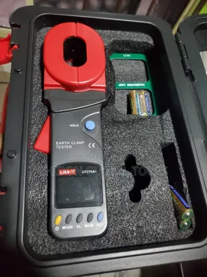 Uni_t Earth Resistance Clamp Tester