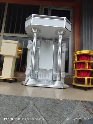 High Quality Church Pulpit