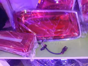 2018 Bentley Bentyaga Back Light