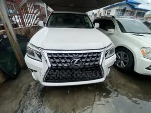 Lexus GX 2019 White