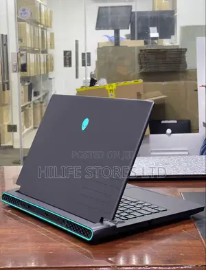Laptop Dell Alienware X16 R2 32GB Intel Core Ultra 9 SSD 2T
