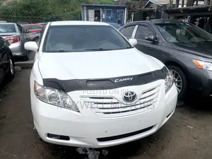 Toyota Camry LE 4dr Sedan (2.4L 4cyl 5A) 2009 White