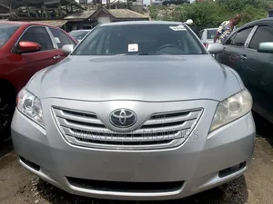 Toyota Camry XLE 4dr Sedan (2.4 4cyl 5A) 2008 Silver
