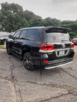 Toyota Land Cruiser Available for Hire
