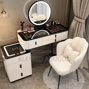 Executive Dressing Mirror With Bluetooth and Charger