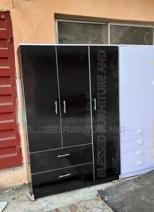 4by6 Wardrobe Black Color With Two Drawer’S and Two Doors