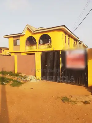 3bdrm Block of Flats in Abaranje Ikotun for sale