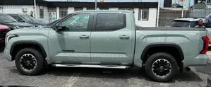 Rolling Boot Cover for Toyota Tundra New Model