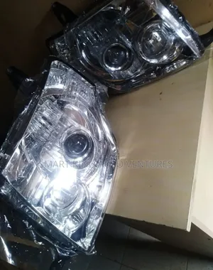 Headlamp Mitsubishi Pajero 2020