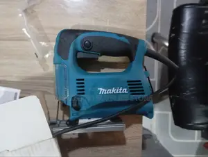 Makita Marita Saw Machine