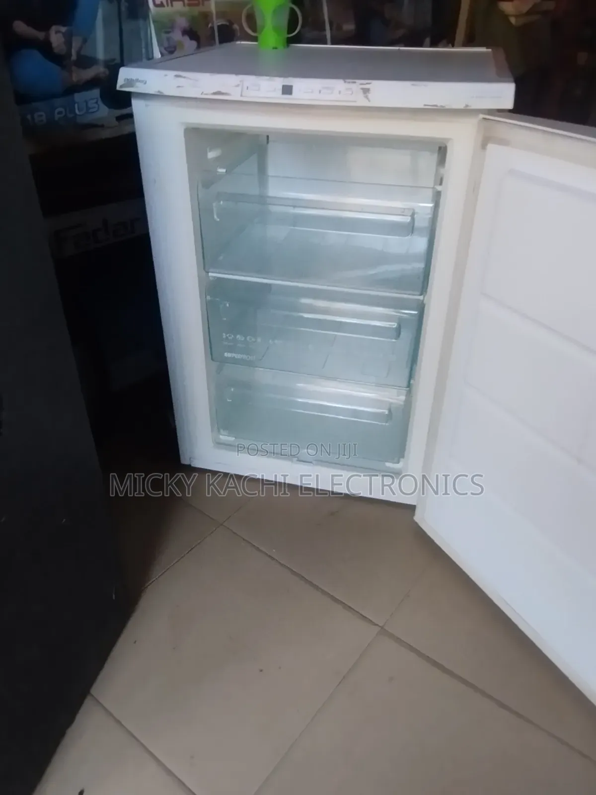 Refrigerator