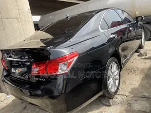 Lexus ES 2013 Black