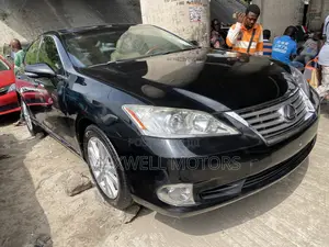 Lexus ES 2013 Black