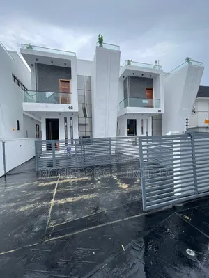 4bdrm Duplex in Ikota for sale