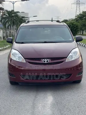 Toyota Sienna LE 2008 Red