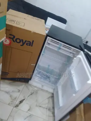 Royal Rref105bf Compact 105 L Fridge