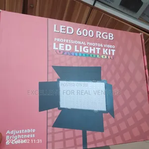 Led 600 Rgb Professional Photo And Video
