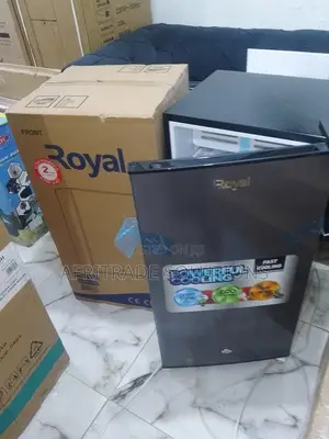Royal Mini‐Fridge 105 L – Perfect for Studios