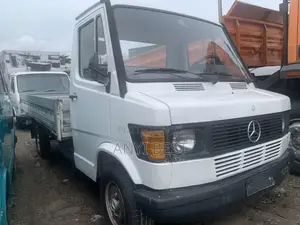 Mercedes 308d