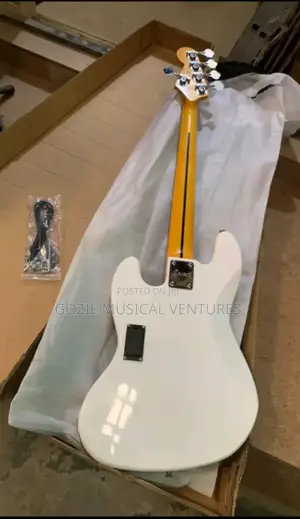 Squire by Fender Jazz Bass Guitar