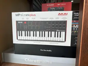 Akai MPK Mini Plus
