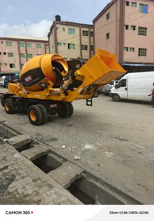 4cubic Mobile 2024 Model Self Load Concrete Mixer