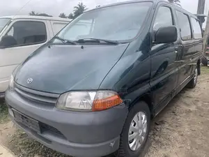 Toyota Grand HiAce 2005 Green