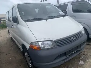 Toyota Grand HiAce 2005 White