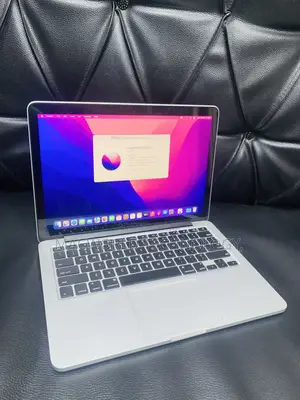 Laptop Apple MacBook Pro 2015 16GB Intel Core I5 SSD 512GB