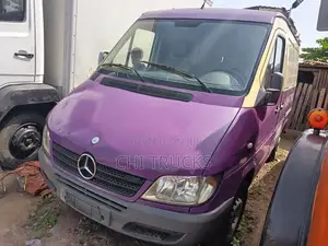 Mercedes-Benz Sprinter 2005