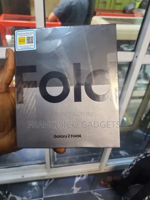 New Samsung Galaxy Z Fold4 256 GB Silver