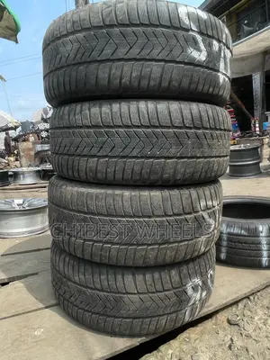 275/45 R 20 Runflat Tires Brand Pirelli